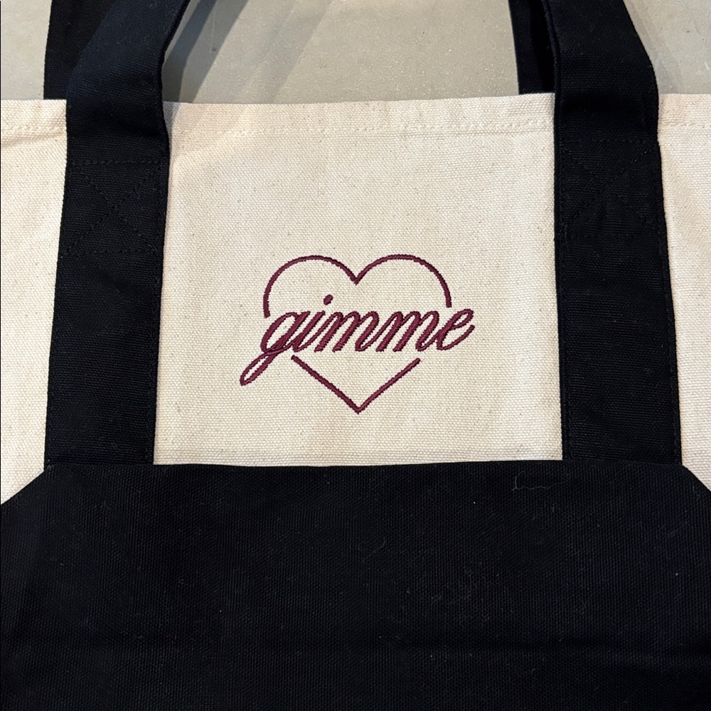 Sale!! New Gimme Heart Mini Tote Bag - Picture 3 of 11